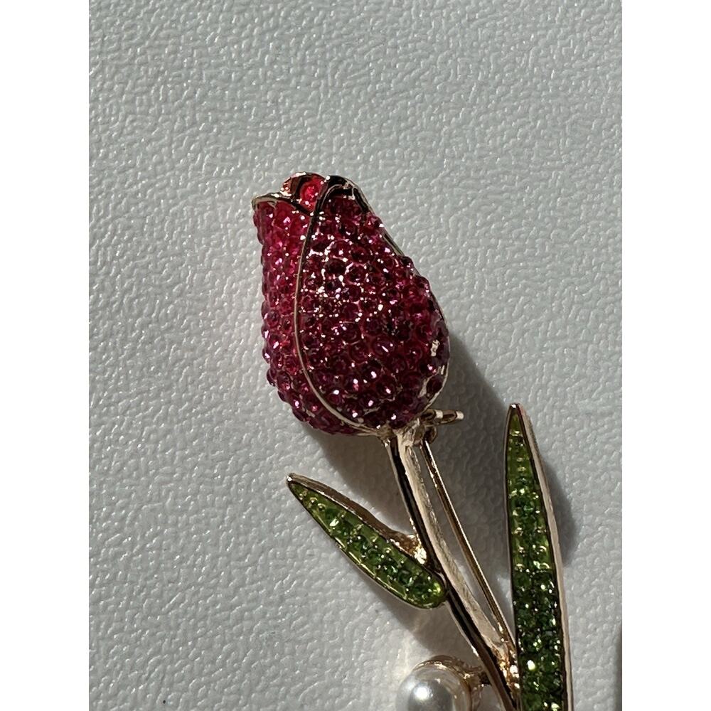New Gold Tone Pink Long Stem Rose Brooch With Pink Rhinestones Faux Pearl 3”L - Picture 3 of 4